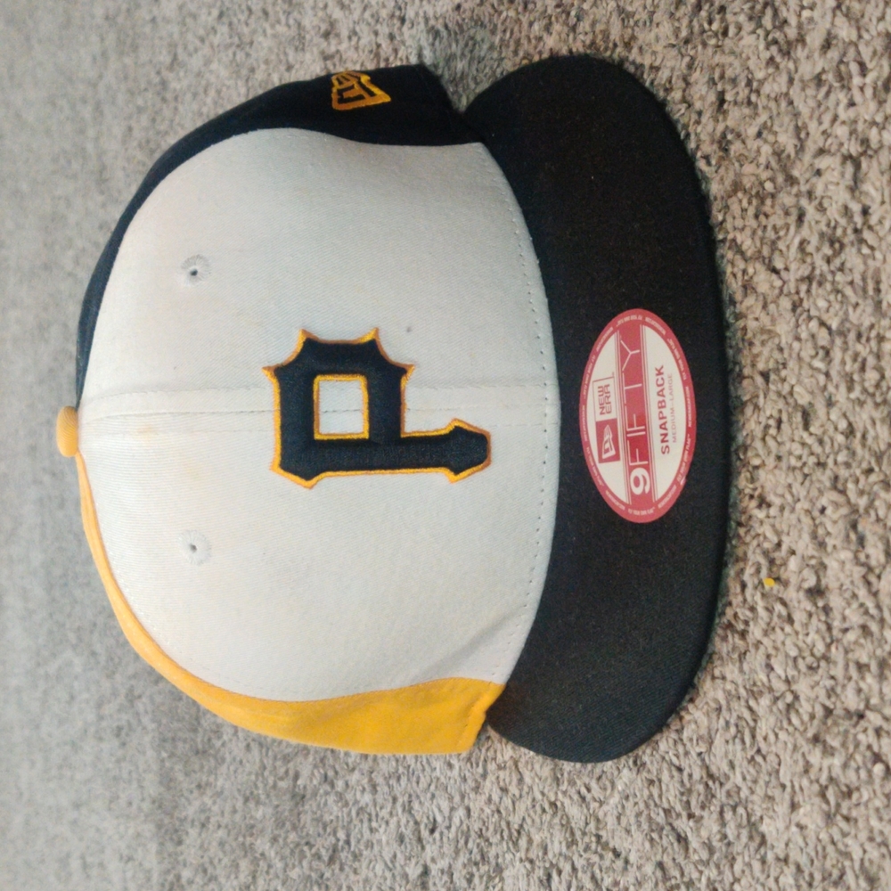 Pirates New Era Snapback.